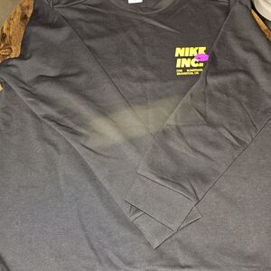 Nike Gray Long Sleeve Shirt